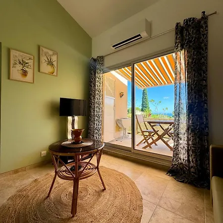 With Sea View And Pool At Pramousquier * Le Lavandou